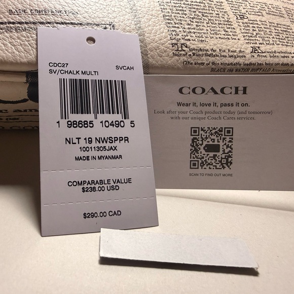 Coach Newspaper Print Shoulder Bag in Cream and Black NWT - Picture 10 of 14